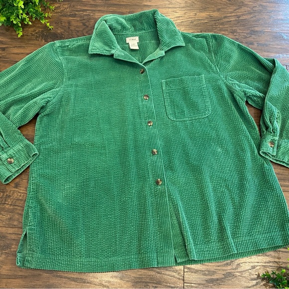 VINTAGE 🍃 L. L. BEAN Green Corduroy Button-Up Long Sleeve Shirt - Petite Large - Picture 1 of 6